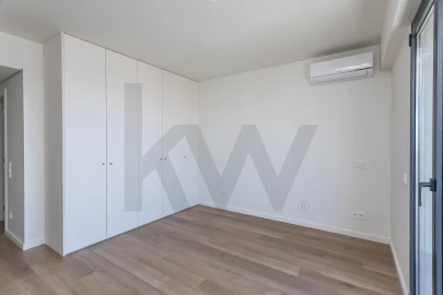 Apartamento T3 para Venda em Algés, Linda-A-Velha e Cruz Quebrada-Dafundo