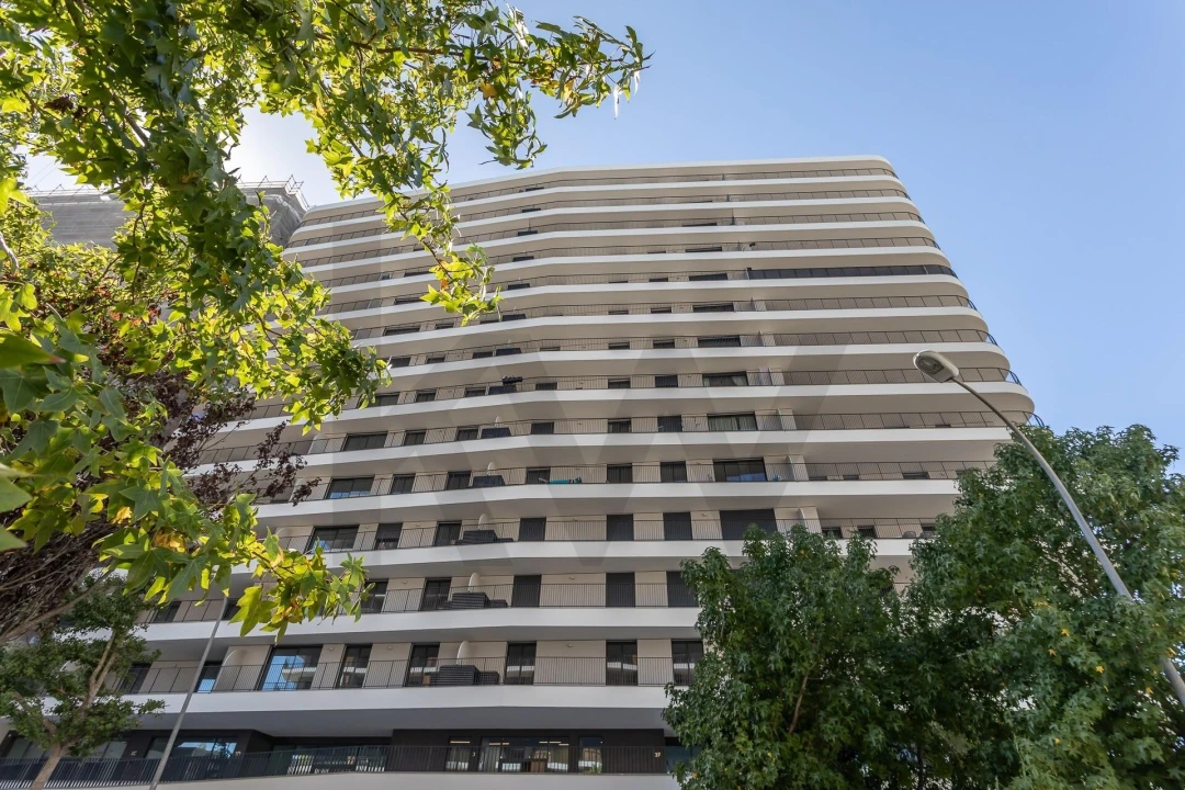 Apartamento T3 para Venda em Algés, Linda-A-Velha e Cruz Quebrada-Dafundo Foto 2