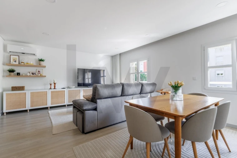 Apartamento T2 para Venda em Venteira Foto 8