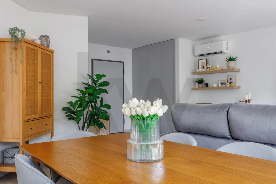 Apartamento T2 para Venda em Venteira Foto 3