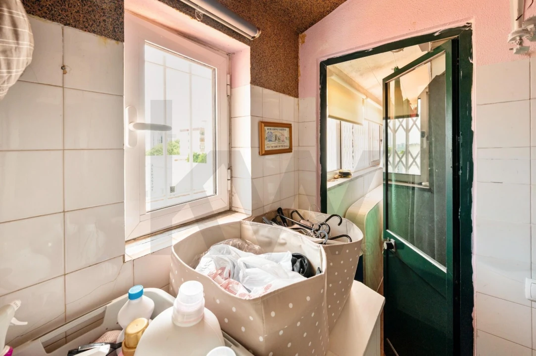 Apartamento T3 para Venda em Alfragide Foto 43