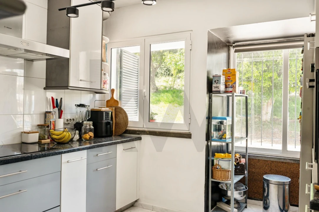 Apartamento T3 para Venda em Alfragide Foto 24