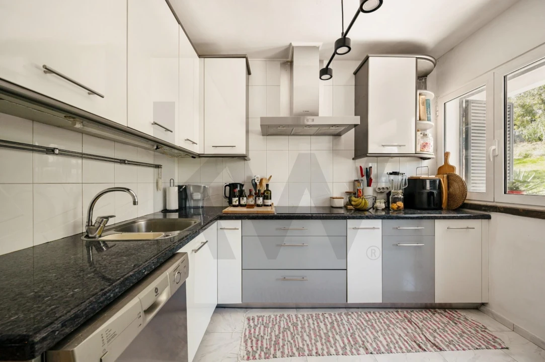 Apartamento T3 para Venda em Alfragide Foto 25