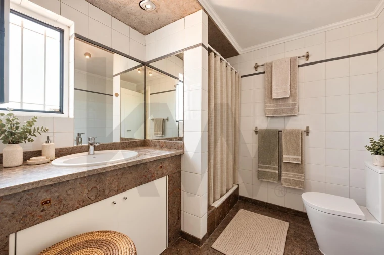 Apartamento T3 para Venda em Alfragide Foto 42