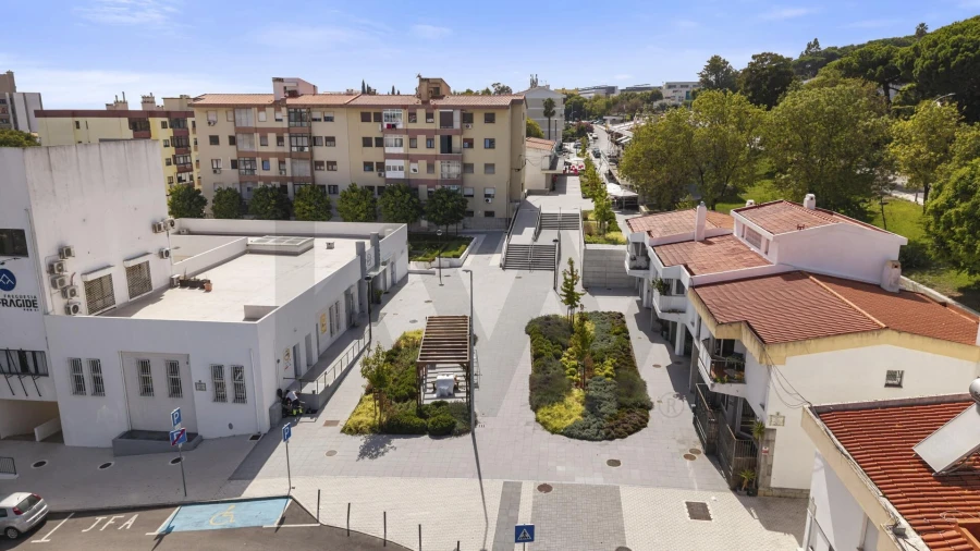 Apartamento T3 para Venda em Alfragide Foto 53