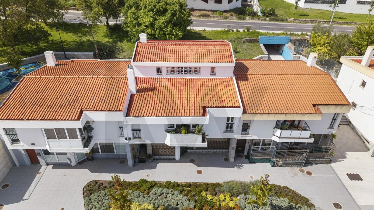 Apartamento T3 para Venda em Alfragide Foto 3