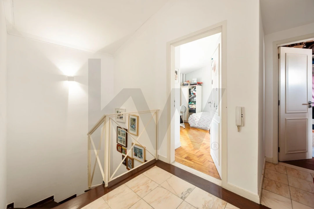 Apartamento T3 para Venda em Alfragide Foto 38