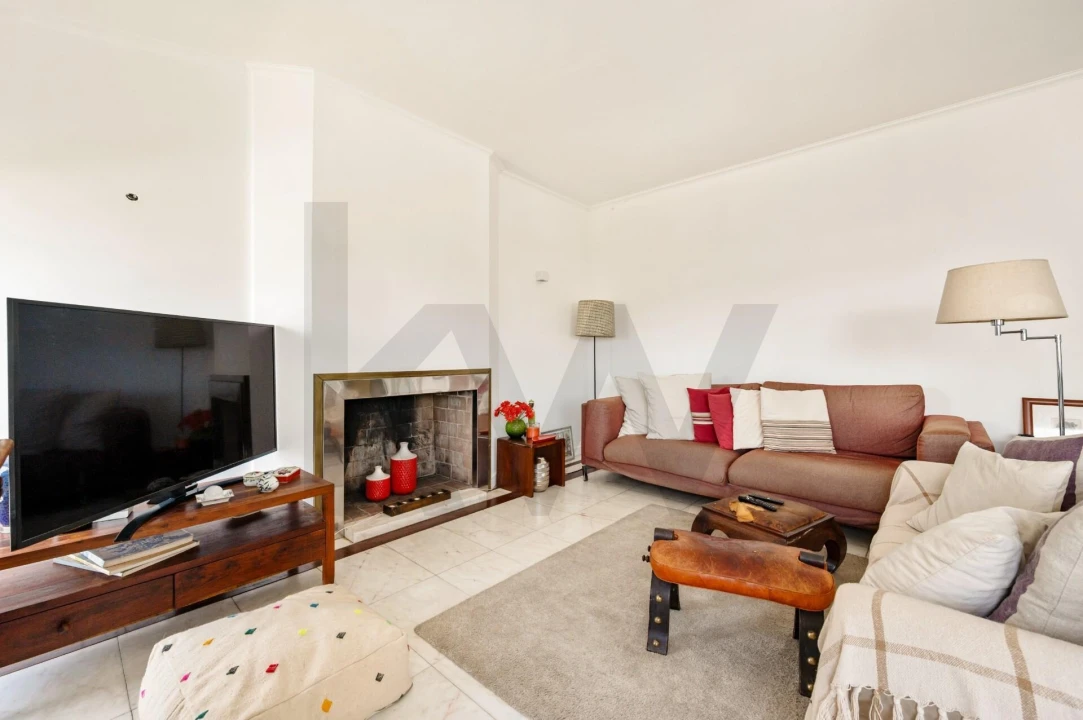 Apartamento T3 para Venda em Alfragide Foto 17