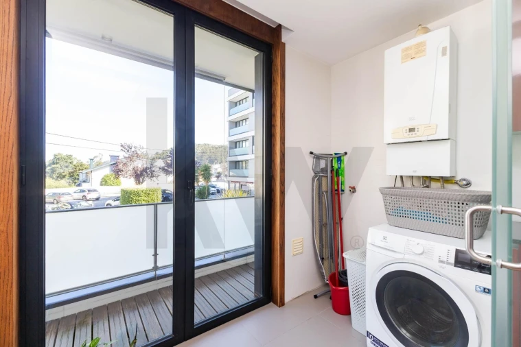 Apartamento T2 para Venda em Canelas Foto 16