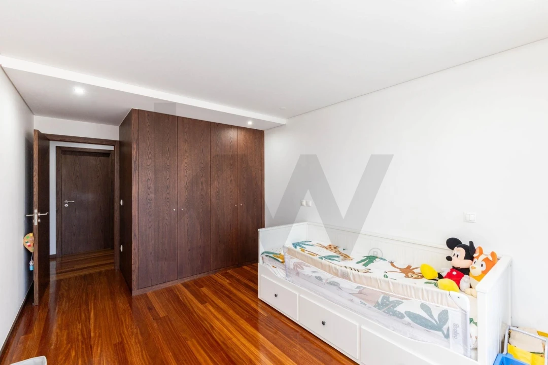 Apartamento T2 para Venda em Canelas Foto 23