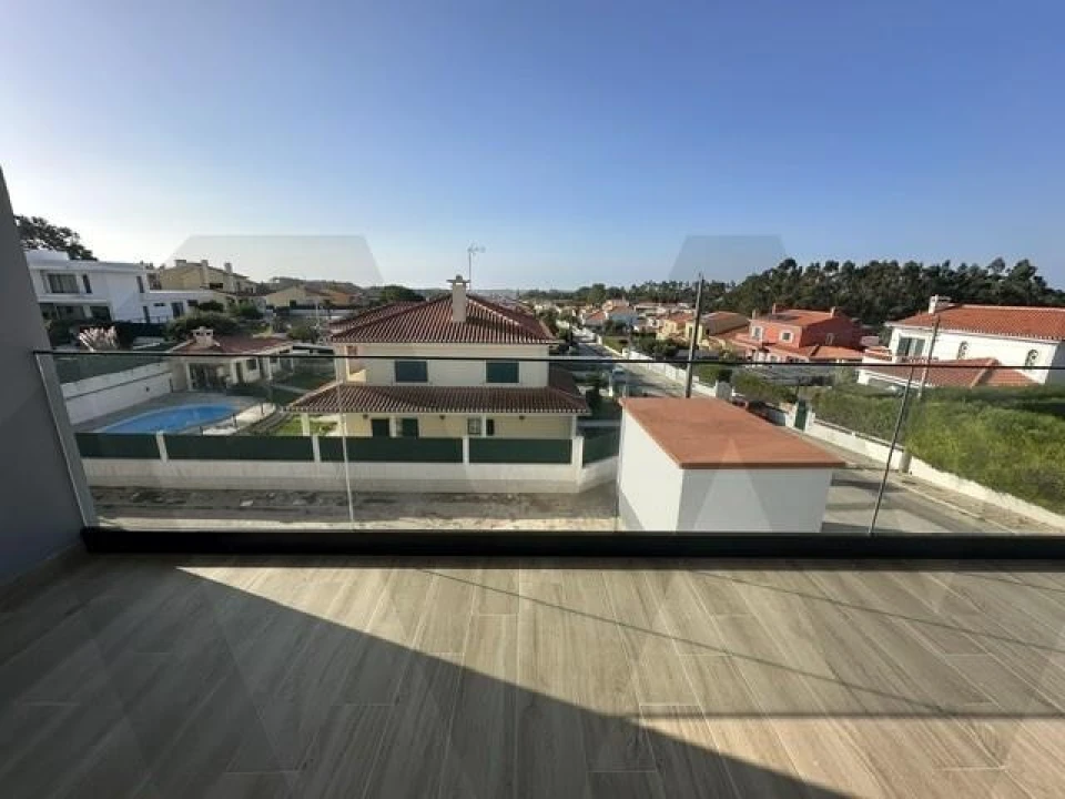 Apartamento T3 para Venda em Ericeira Foto 2