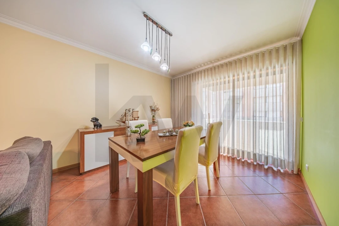 Apartamento T3 para Venda em Ferreiros e Gondizalves Foto 11