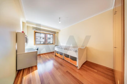 Apartamento T3 para Venda em Ferreiros e Gondizalves