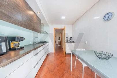 Apartamento T3 para Venda em Ferreiros e Gondizalves