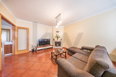 Apartamento T3 para Venda em Ferreiros e Gondizalves