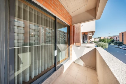 Apartamento T3 para Venda em Ferreiros e Gondizalves