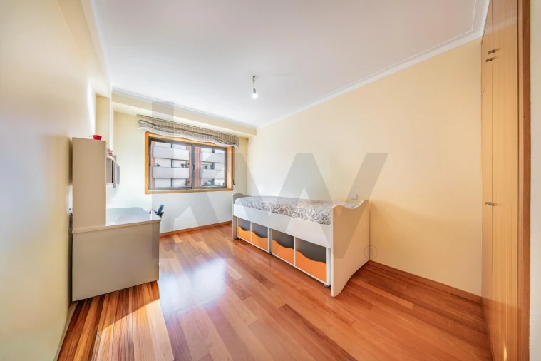 Apartamento T3 para Venda em Ferreiros e Gondizalves Foto 21