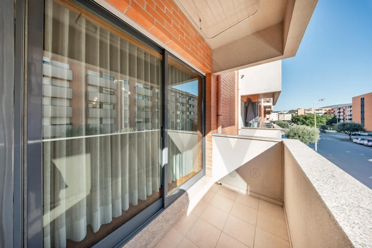 Apartamento T3 para Venda em Ferreiros e Gondizalves Foto 24