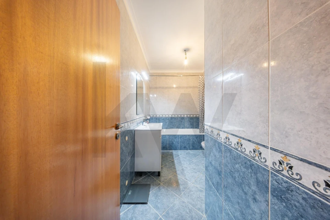 Apartamento T3 para Venda em Ferreiros e Gondizalves Foto 19