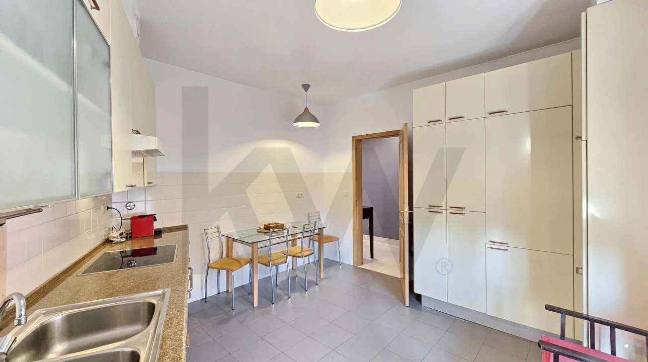 Apartamento T3 para Arrendamento em Glória e Vera Cruz Foto 12