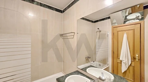 Apartamento T3 para Arrendamento em Glória e Vera Cruz