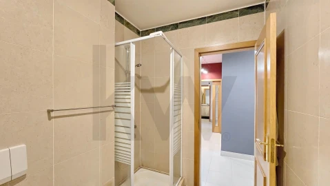 Apartamento T3 para Arrendamento em Glória e Vera Cruz