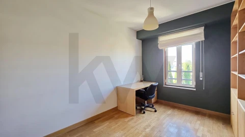 Apartamento T3 para Arrendamento em Glória e Vera Cruz