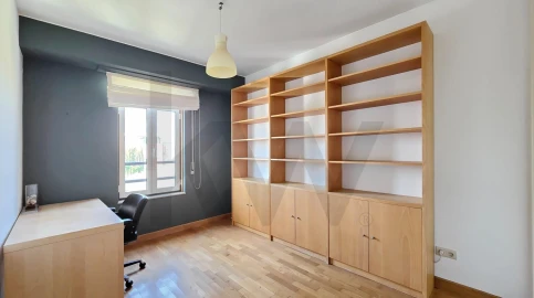 Apartamento T3 para Arrendamento em Glória e Vera Cruz