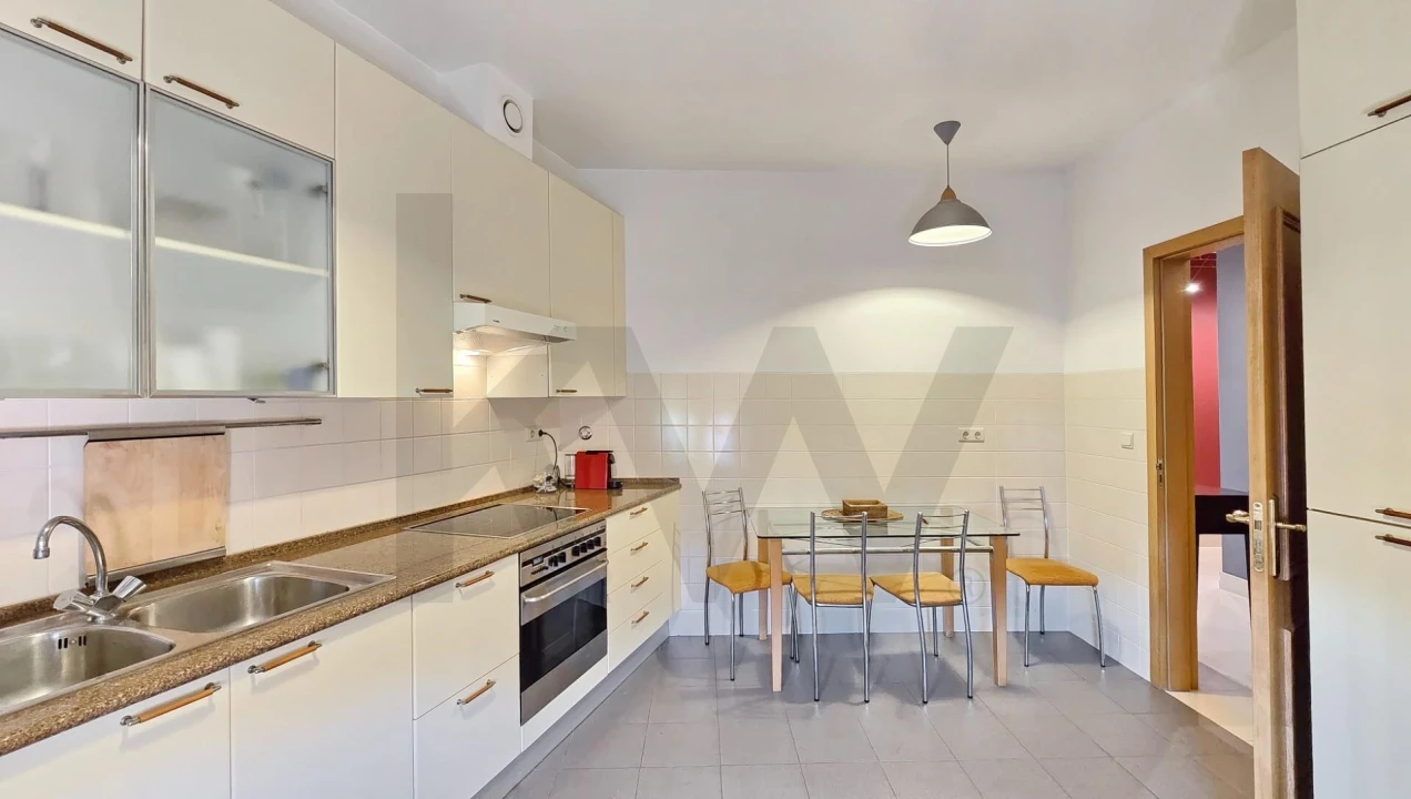 Apartamento T3 para Arrendamento em Glória e Vera Cruz Foto 13