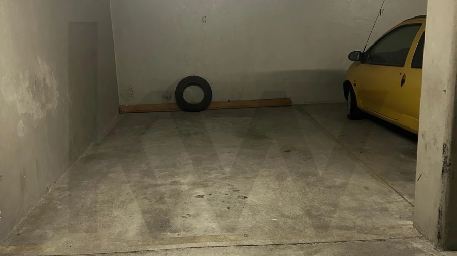 Garagem para Venda em Paranhos