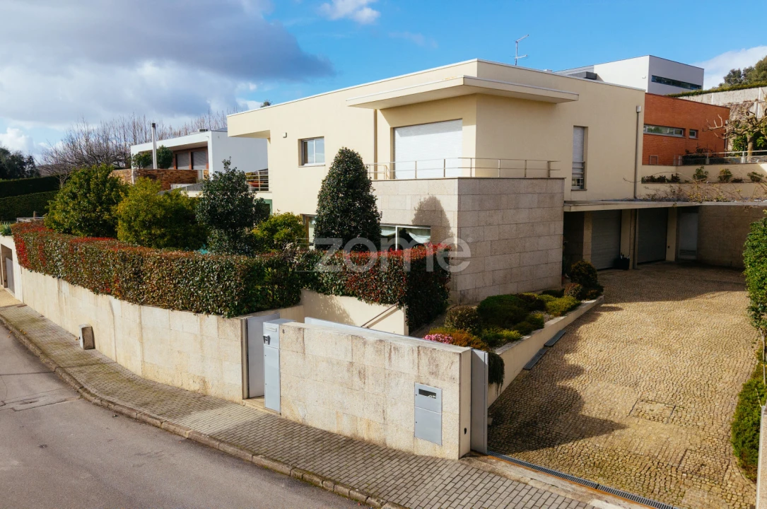 Moradia T5 para Venda em Braga (Maximinos, Sé e Cividade) Foto 2