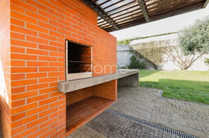 Moradia T5 para Venda em Braga (Maximinos, Sé e Cividade)
