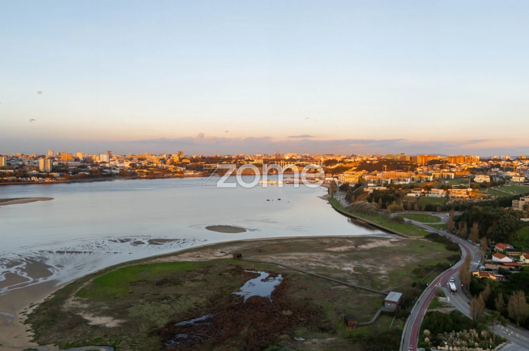 Apartamento T4 para Venda em Canidelo Foto 10