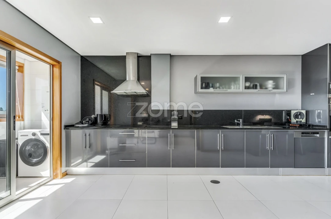 Apartamento T2 para Venda em Escapães Foto 10