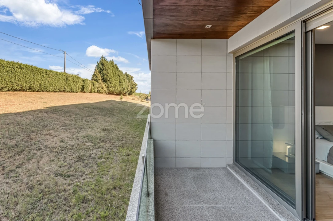 Apartamento T2 para Venda em Escapães Foto 22