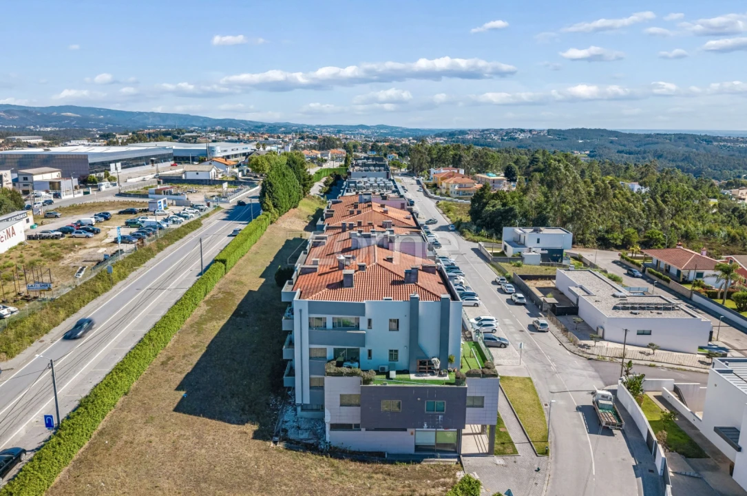 Apartamento T2 para Venda em Escapães Foto 27