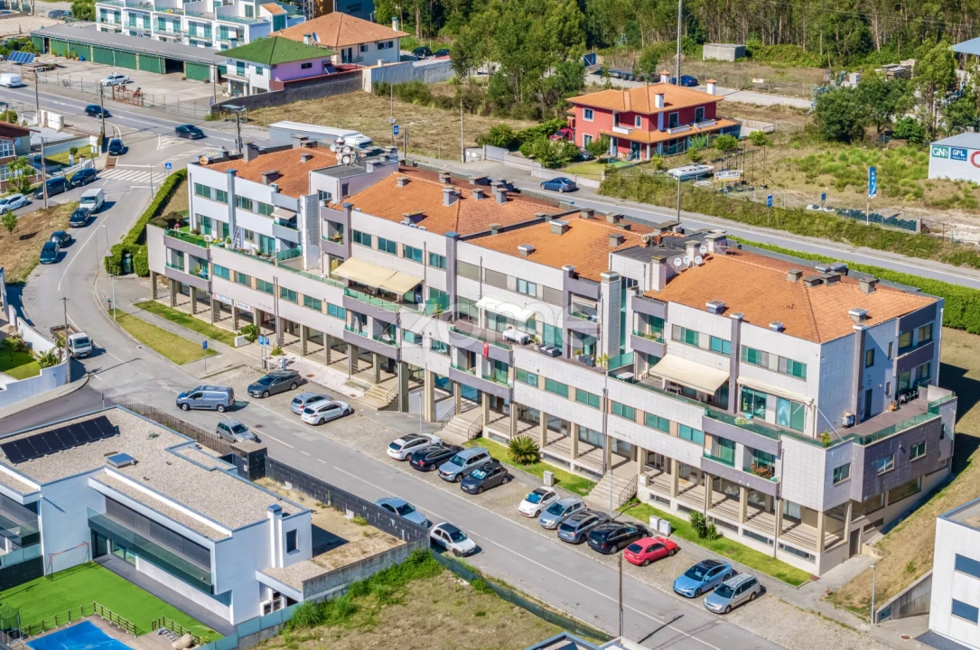 Apartamento T2 para Venda em Escapães Foto 28