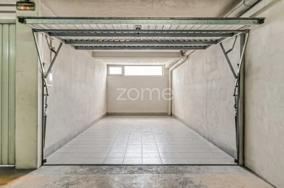 Apartamento T2 para Venda em Escapães