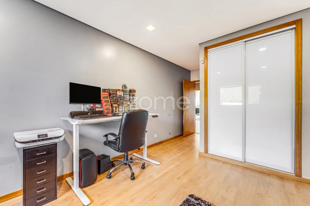 Apartamento T2 para Venda em Escapães Foto 17