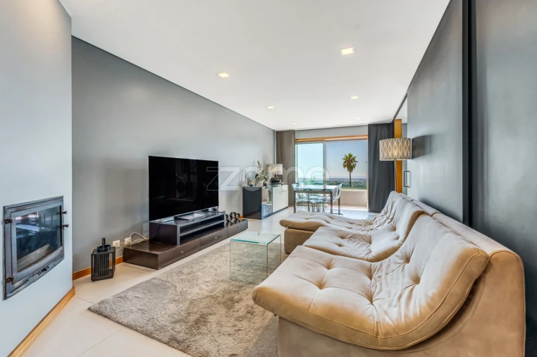Apartamento T2 para Venda em Escapães Foto 4
