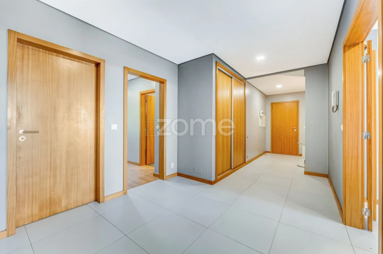 Apartamento T2 para Venda em Escapães Foto 24
