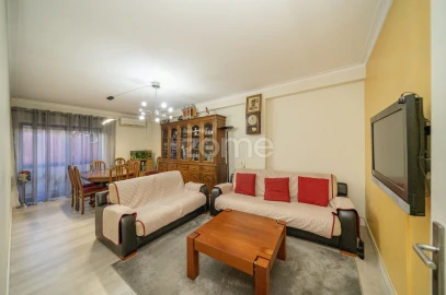 Apartamento T3 para Venda em Braga (São José de São Lázaro e São João do Souto)