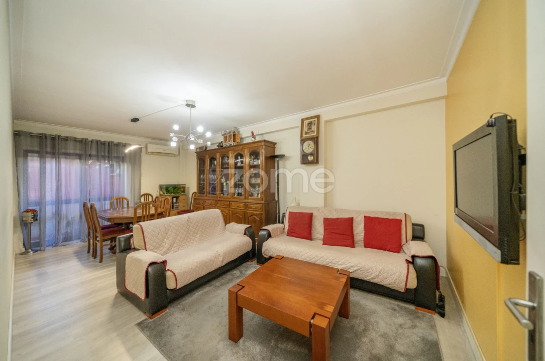 Apartamento T3 para Venda em Braga (São José de São Lázaro e São João do Souto) Foto 1