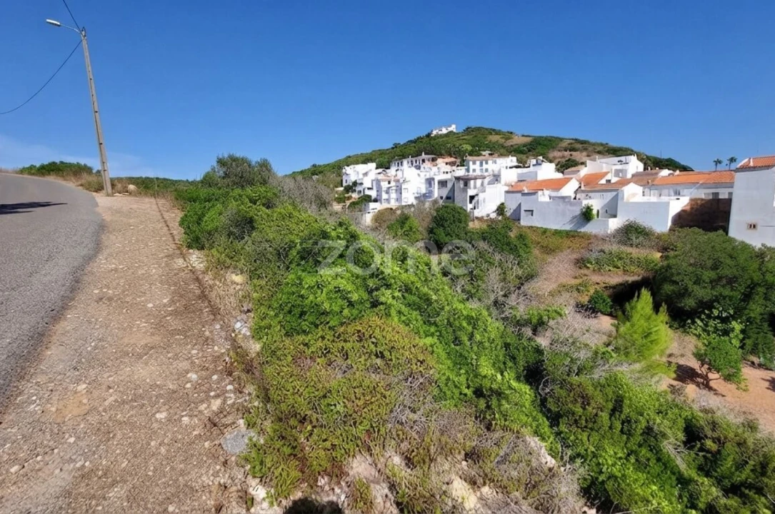 Terreno para Venda em Budens Foto 4