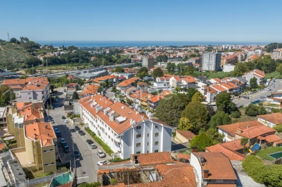 Apartamento T2 para Venda em Mafamude e Vilar do Paraíso