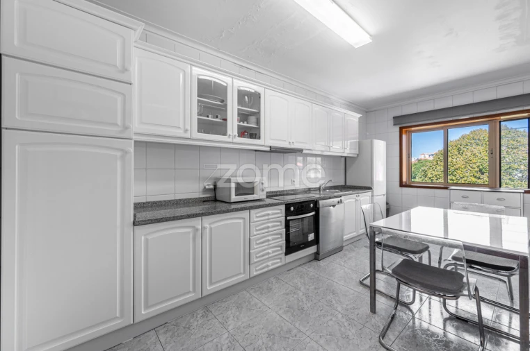 Apartamento T2 para Venda em Mafamude e Vilar do Paraíso Foto 14