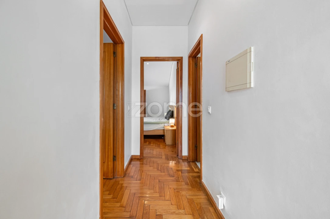 Apartamento T2 para Venda em Mafamude e Vilar do Paraíso Foto 21