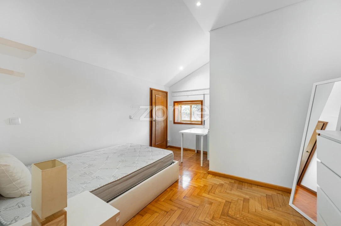 Apartamento T2 para Venda em Mafamude e Vilar do Paraíso Foto 25