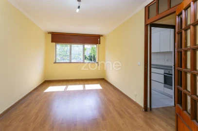 Apartamento T3 para Venda em Lordelo do Ouro e Massarelos