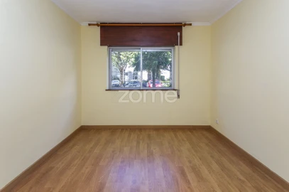 Apartamento T3 para Venda em Lordelo do Ouro e Massarelos